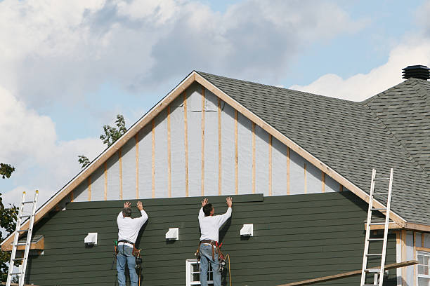 Professional Siding technician working in Polk, OH